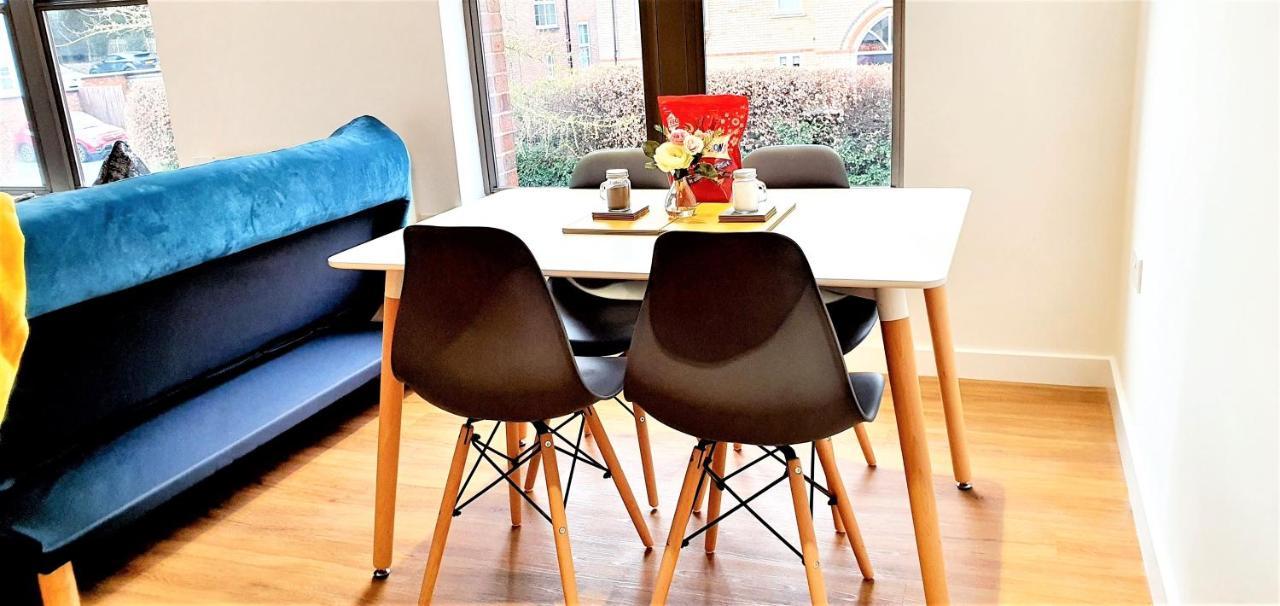 Cliftonville Heights - 2 Bed Home Away From Home Northampton Buitenkant foto