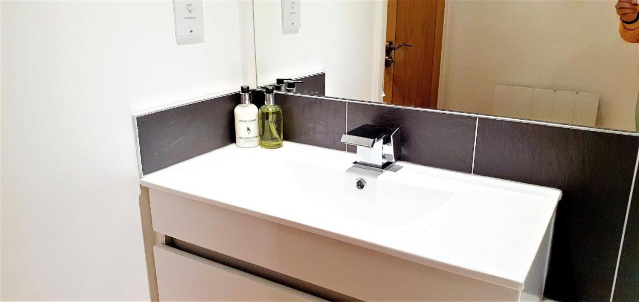 Cliftonville Heights - 2 Bed Home Away From Home Northampton Buitenkant foto