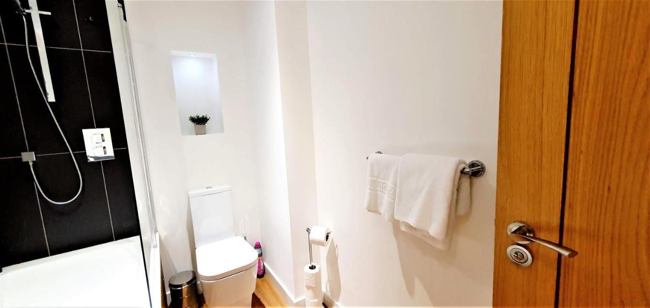 Cliftonville Heights - 2 Bed Home Away From Home Northampton Buitenkant foto