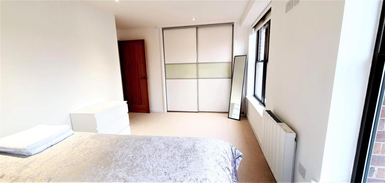 Cliftonville Heights - 2 Bed Home Away From Home Northampton Buitenkant foto
